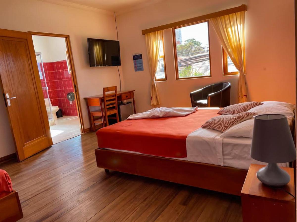 Luz De Luna Hotel Barrio Escalante Сан-Хосе Экстерьер фото