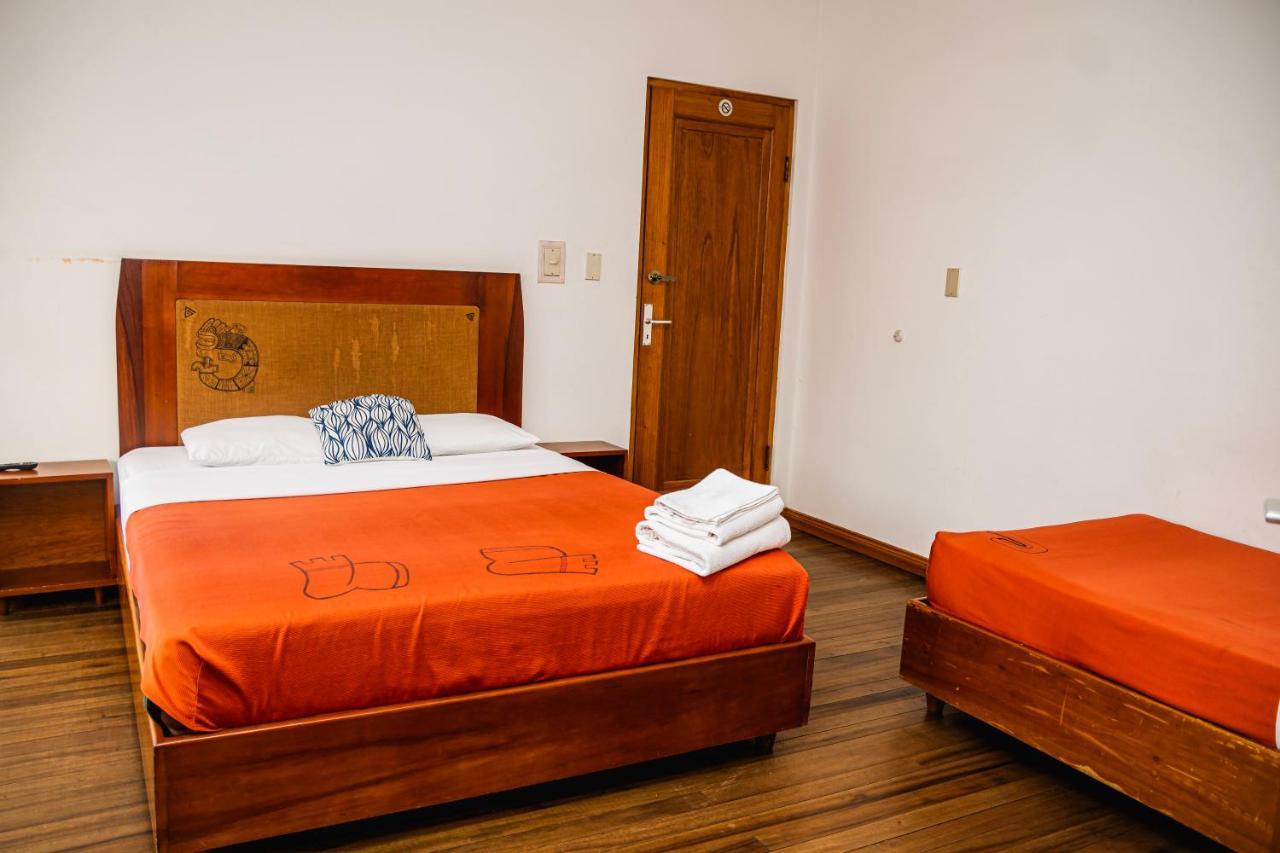 Luz De Luna Hotel Barrio Escalante Сан-Хосе Экстерьер фото