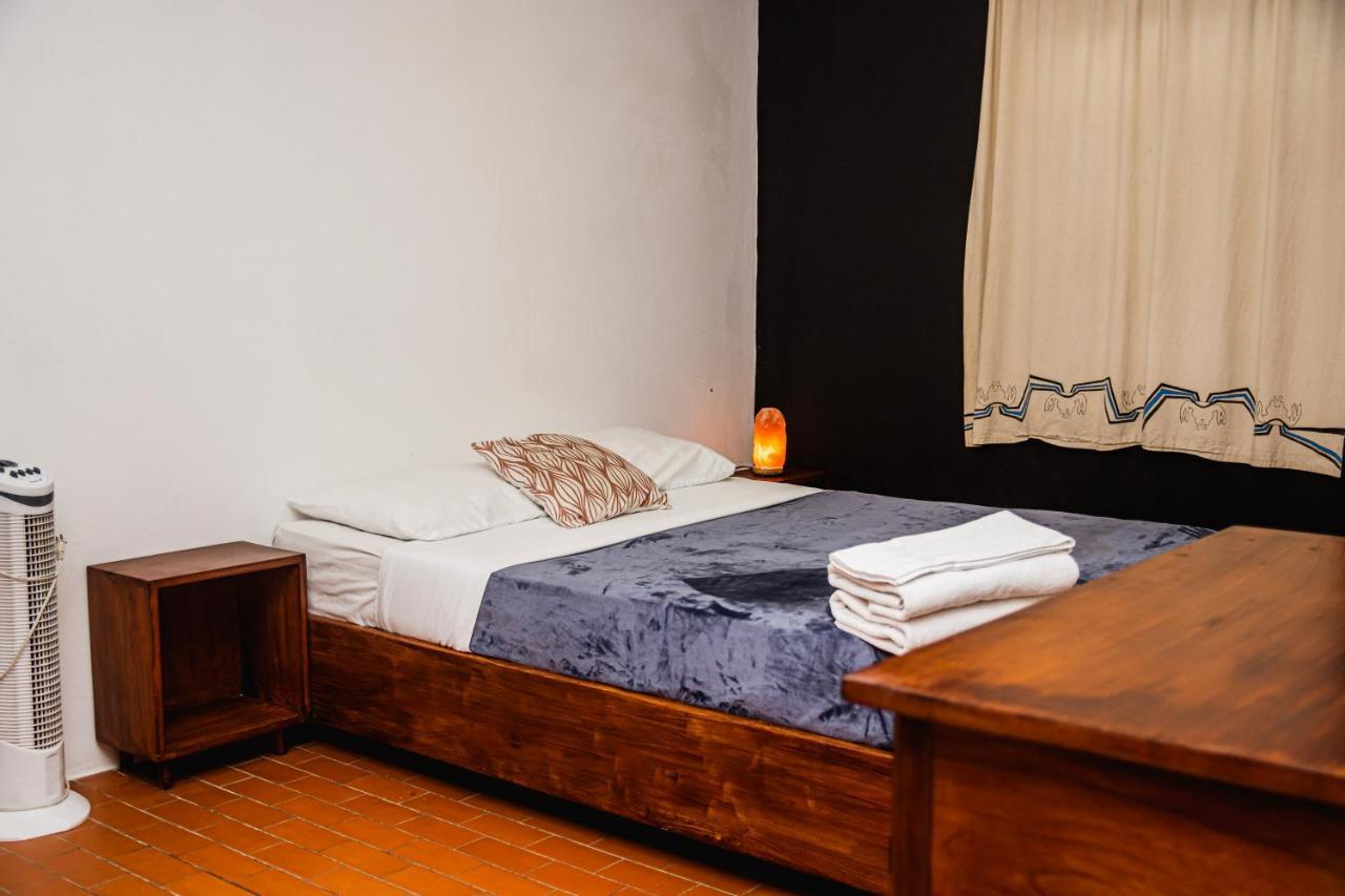 Luz De Luna Hotel Barrio Escalante Сан-Хосе Экстерьер фото