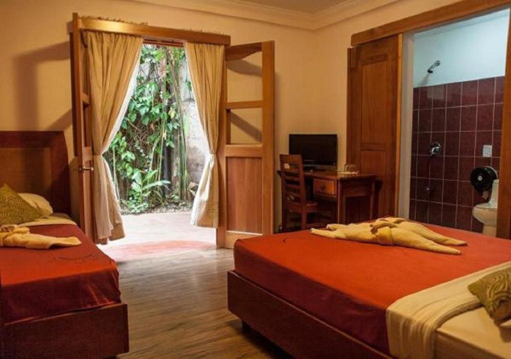 Luz De Luna Hotel Barrio Escalante Сан-Хосе Экстерьер фото